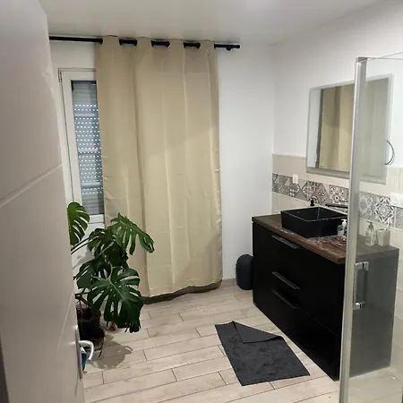 Privee, Maison Avec Jardin, Quartier Europe